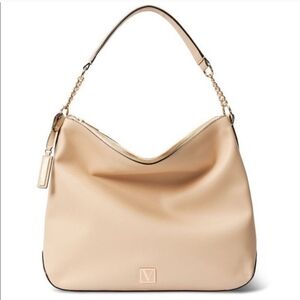 NWOT Victoria's Secret The Victoria Curve Bag,‎ Cream Pebbled Vegan Leather Hobo